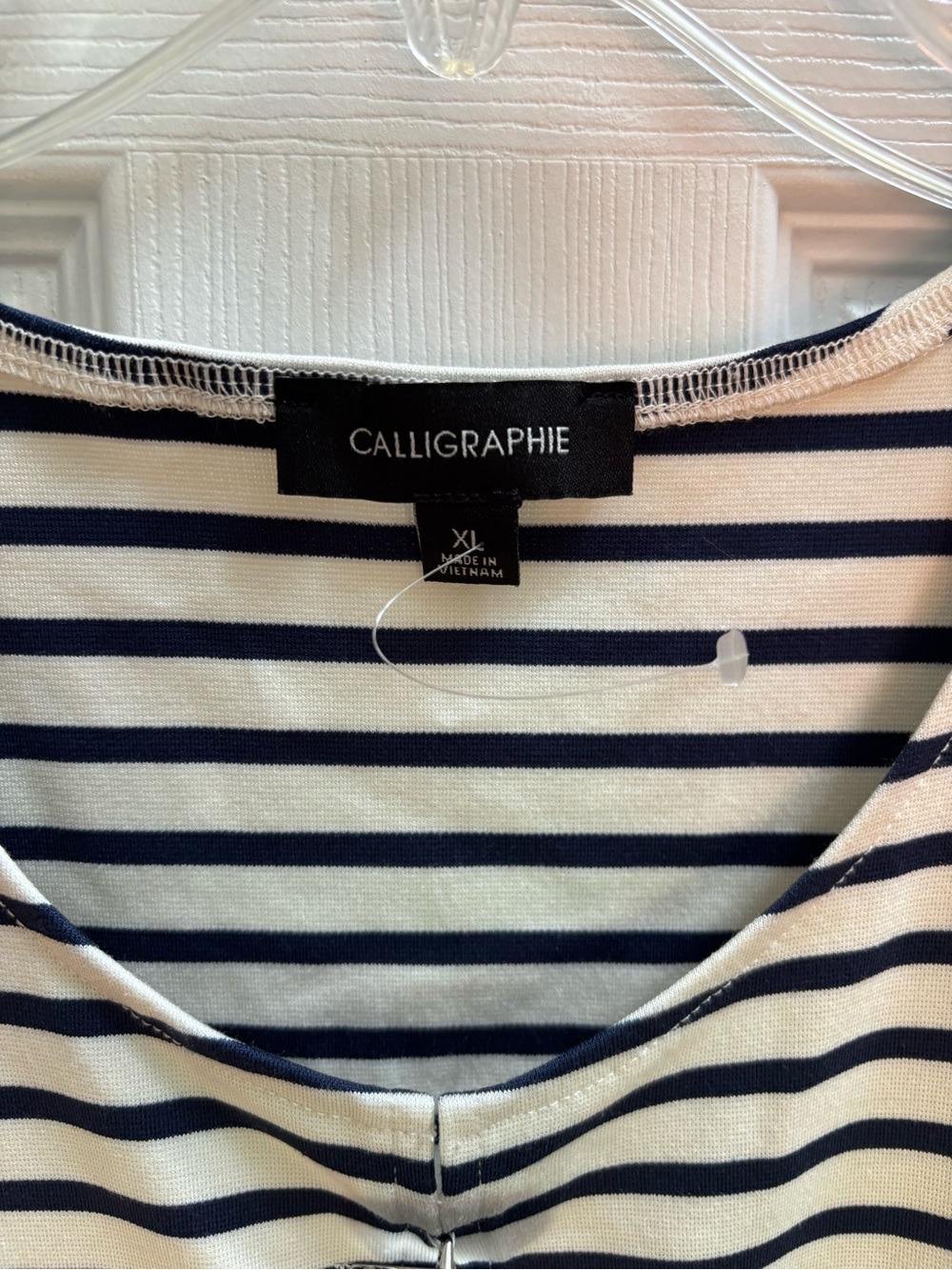 Navy & Cream Striped Sleeveless Metal Sea Shell Button-Front Top, Size XL, NWOT - Picture 4 of 6